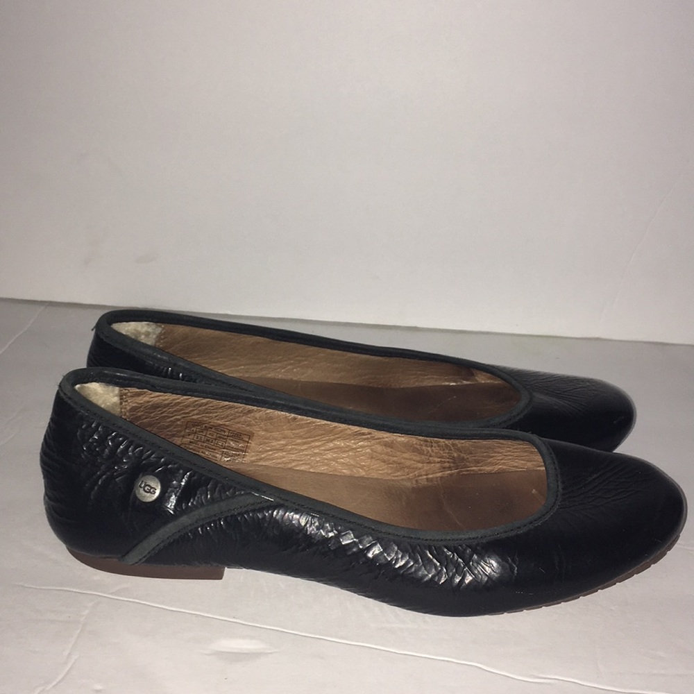 UGG black flats size 7 Good condition. - Picture 7 of 16